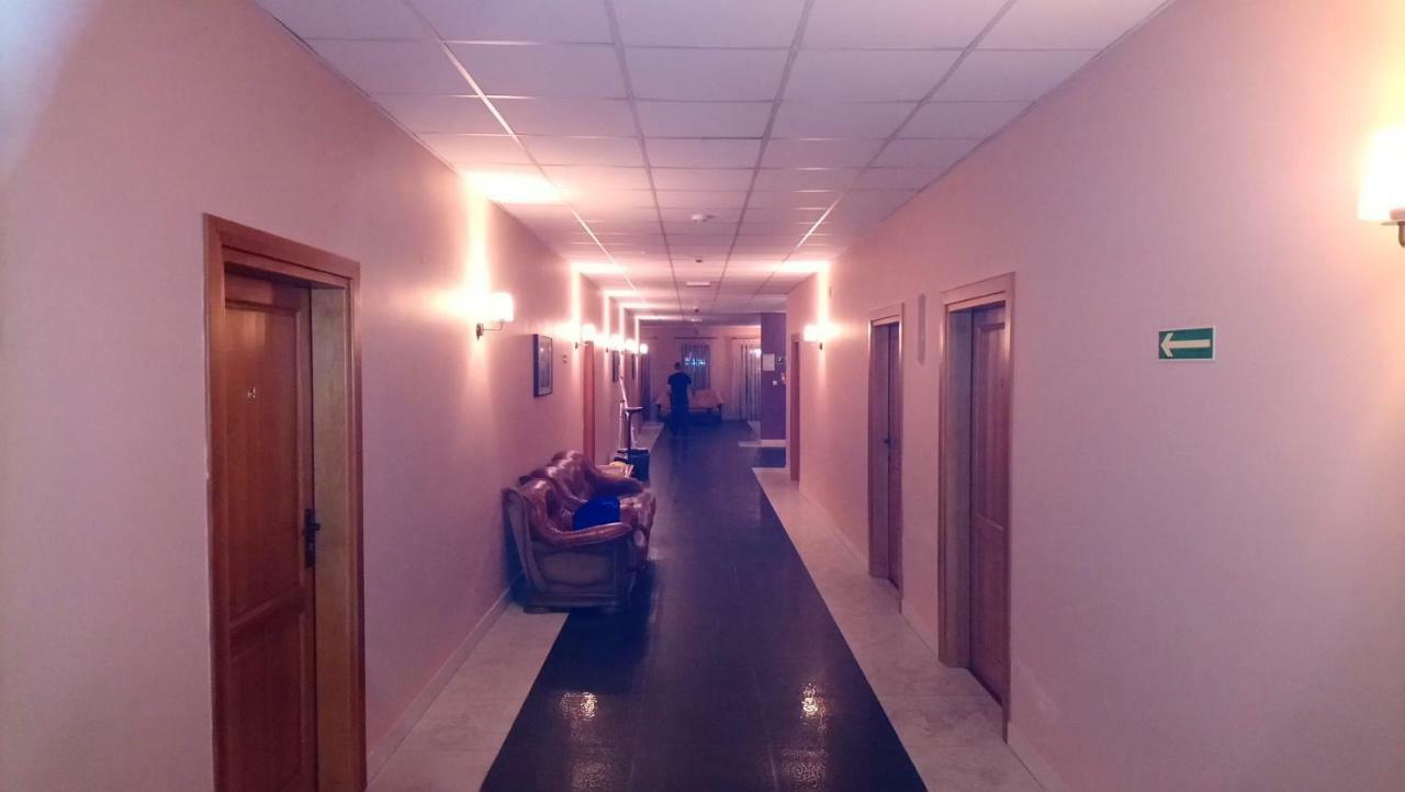 Hotel Milord بوتوسك المظهر الخارجي الصورة